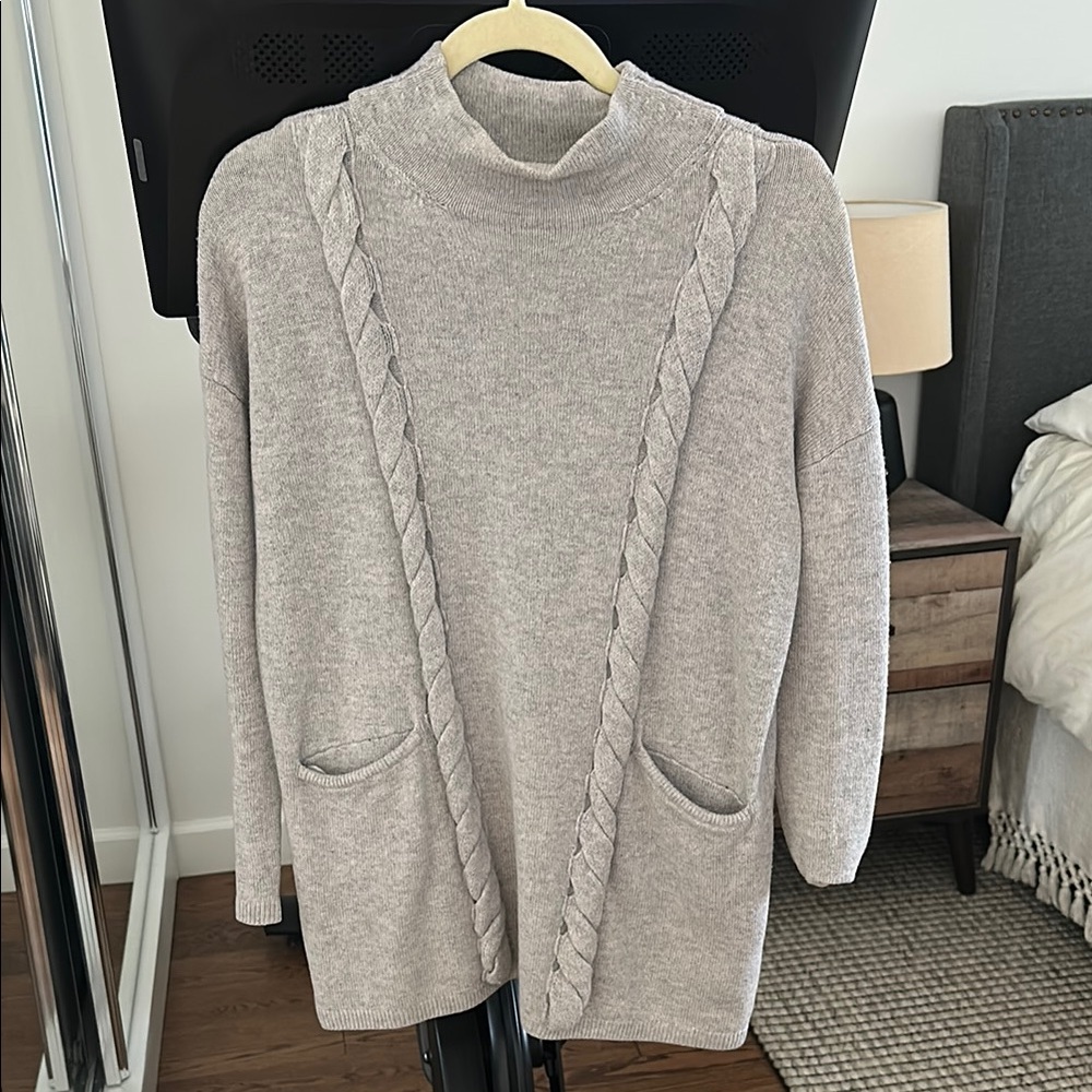 Brooks Brothers Women's Gray Turtleneck Sweater